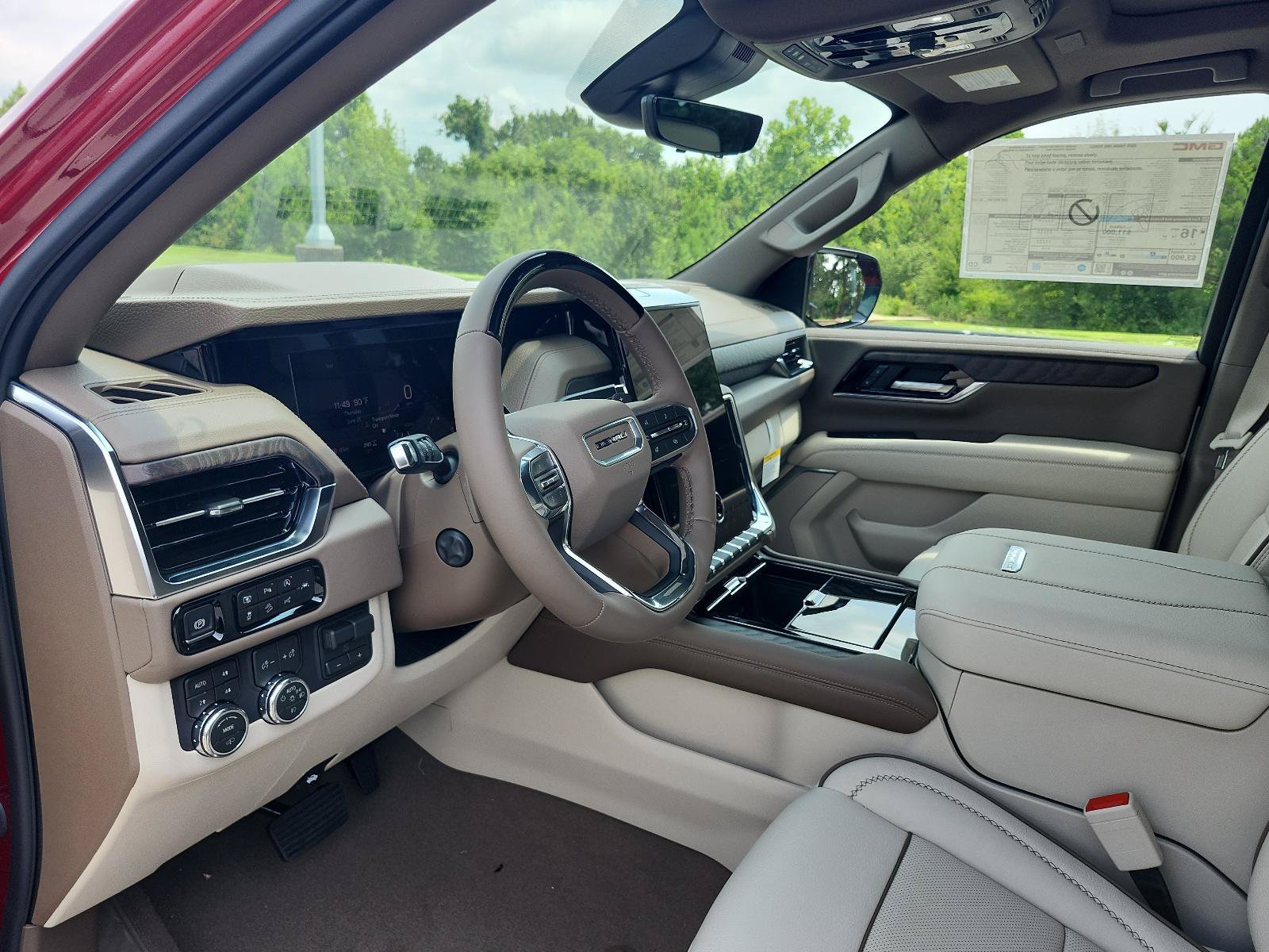 New 2026 GMC Yukon Denali w/ Denali Reserve Package AWD/4WD image 13
