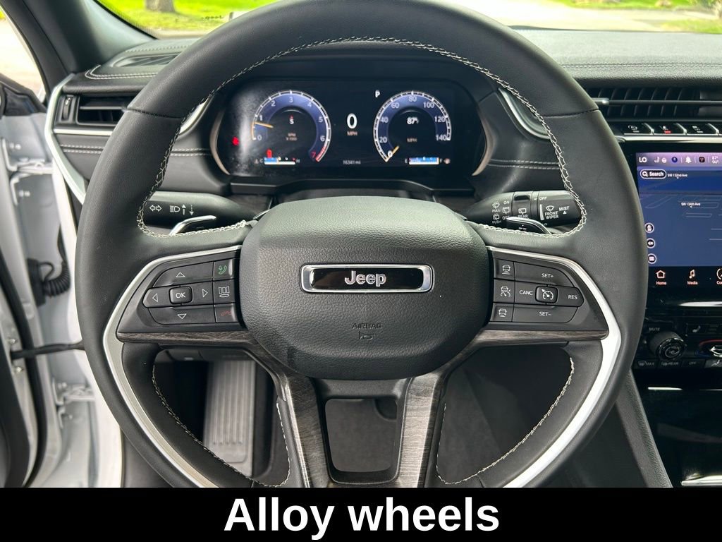 Certified 2024 Jeep Grand Cherokee Limited w/ Black Appearance Package image 20