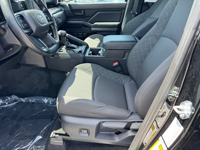 Used 2026 Toyota Tacoma SR5 AWD/4WD image 14