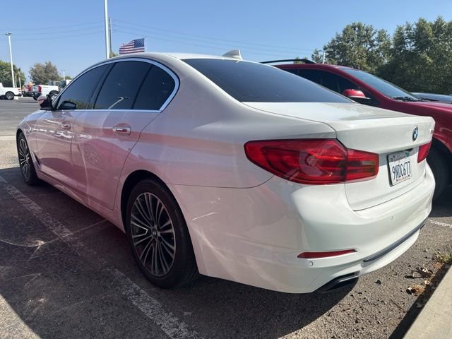 Used 2018 BMW 540i RWD image 2