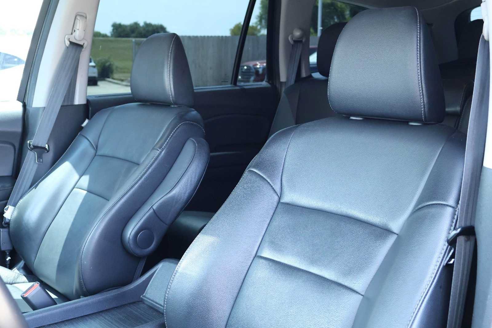 Used 2020 Honda Pilot EX-L image 11