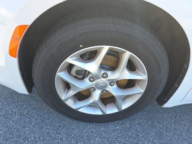 Used 2020 Chrysler Pacifica Limited image 11