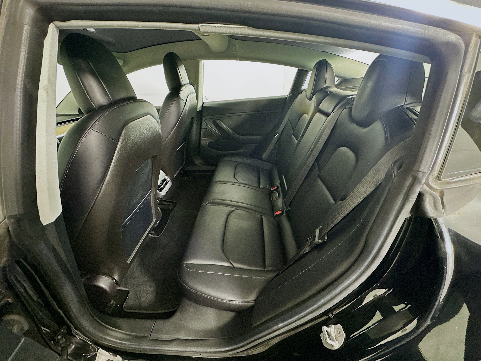 Used 2018 Tesla Model 3 Long Range image 26