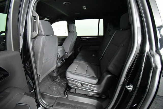 New 2026 Chevrolet Suburban LS image 25