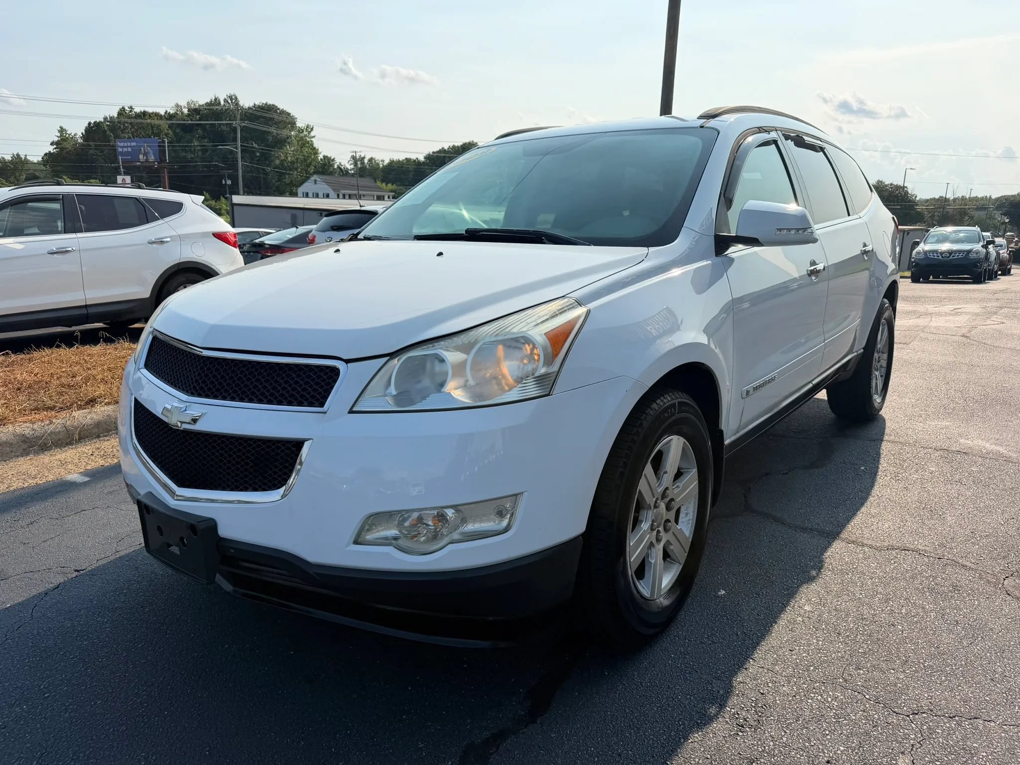 Used 2009 Chevrolet Traverse LT AWD/4WD image 3