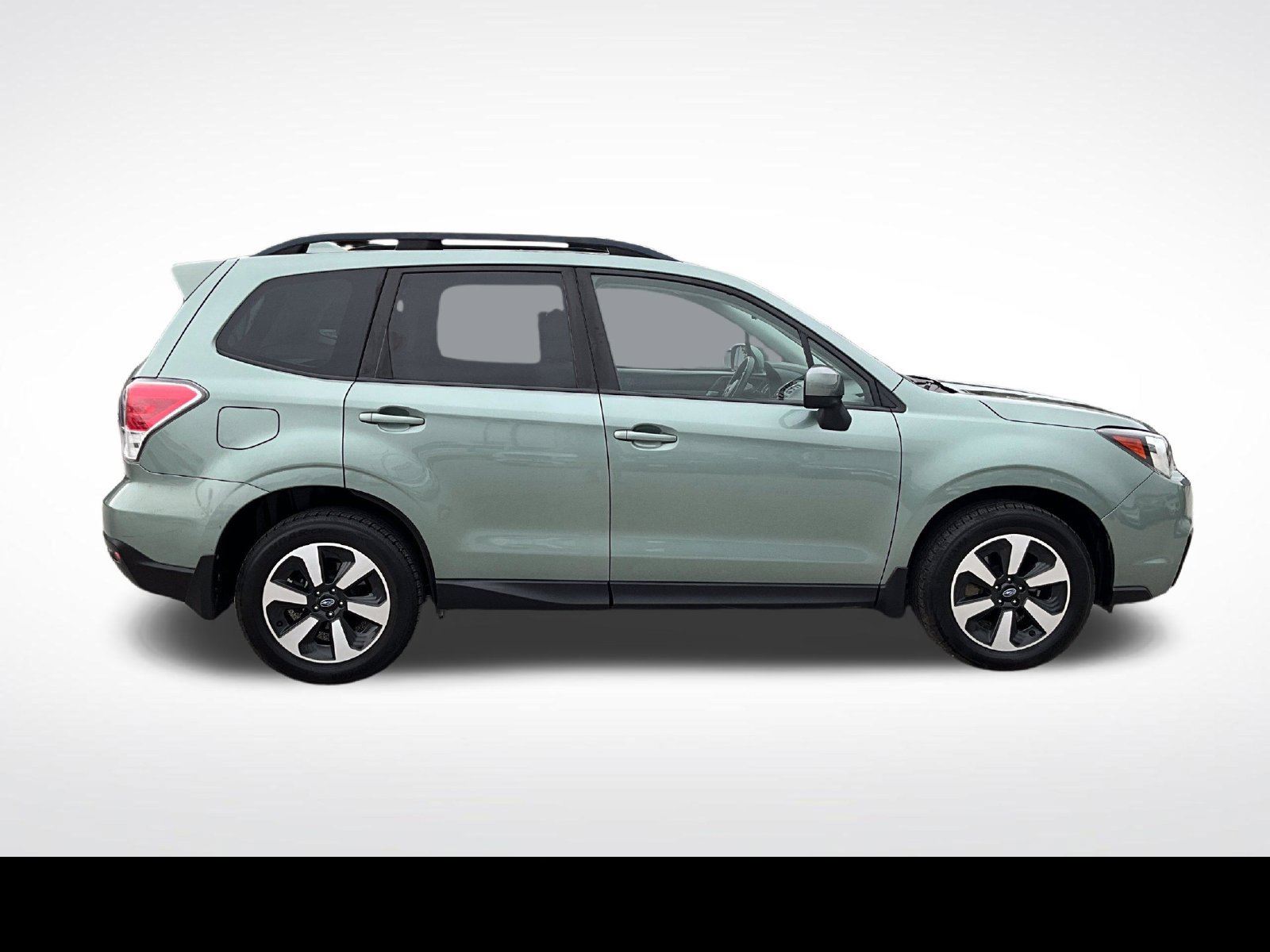 Used 2018 Subaru Forester 2.5i Premium AWD/4WD image 6