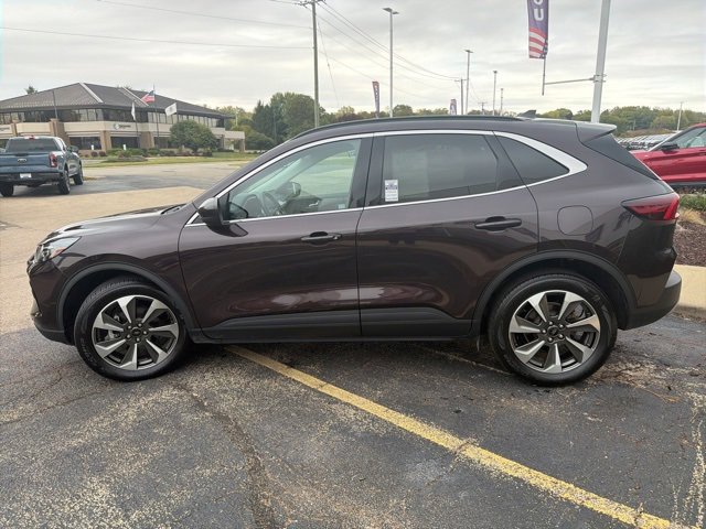 Certified 2023 Ford Escape Platinum image 4