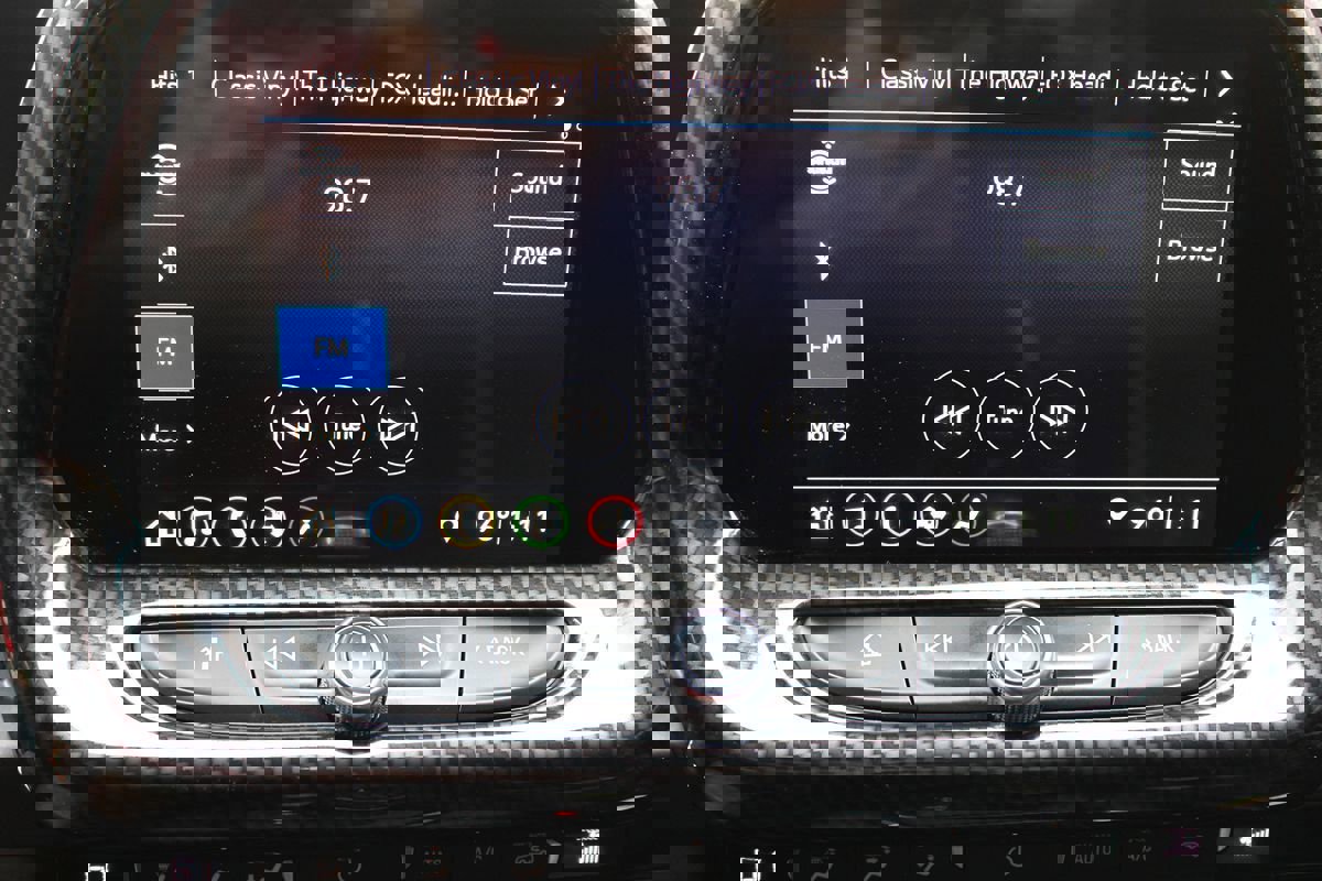 Used 2019 Chevrolet Camaro SS image 34