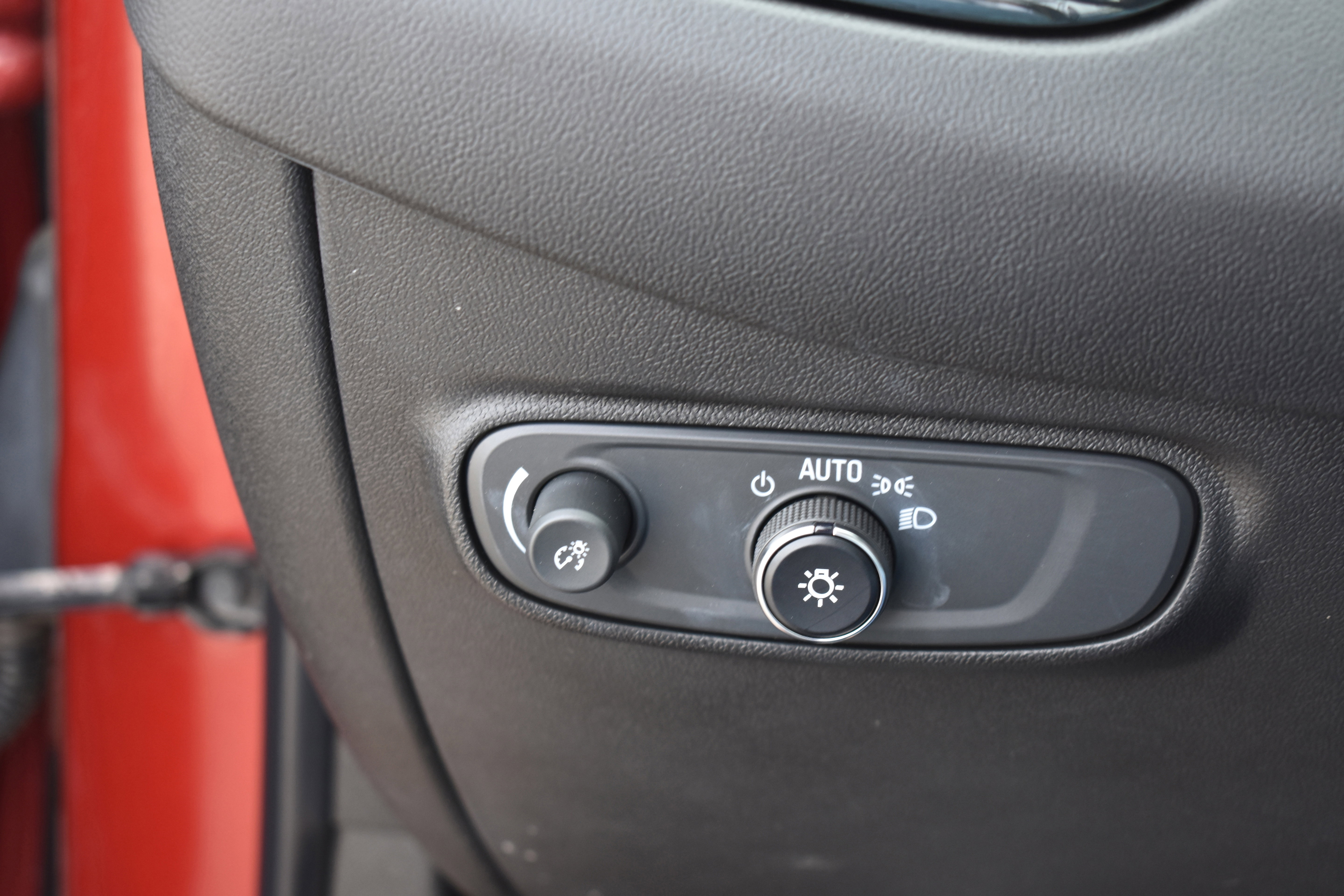 Used 2022 Chevrolet Equinox RS w/ RS Leather Package image 16