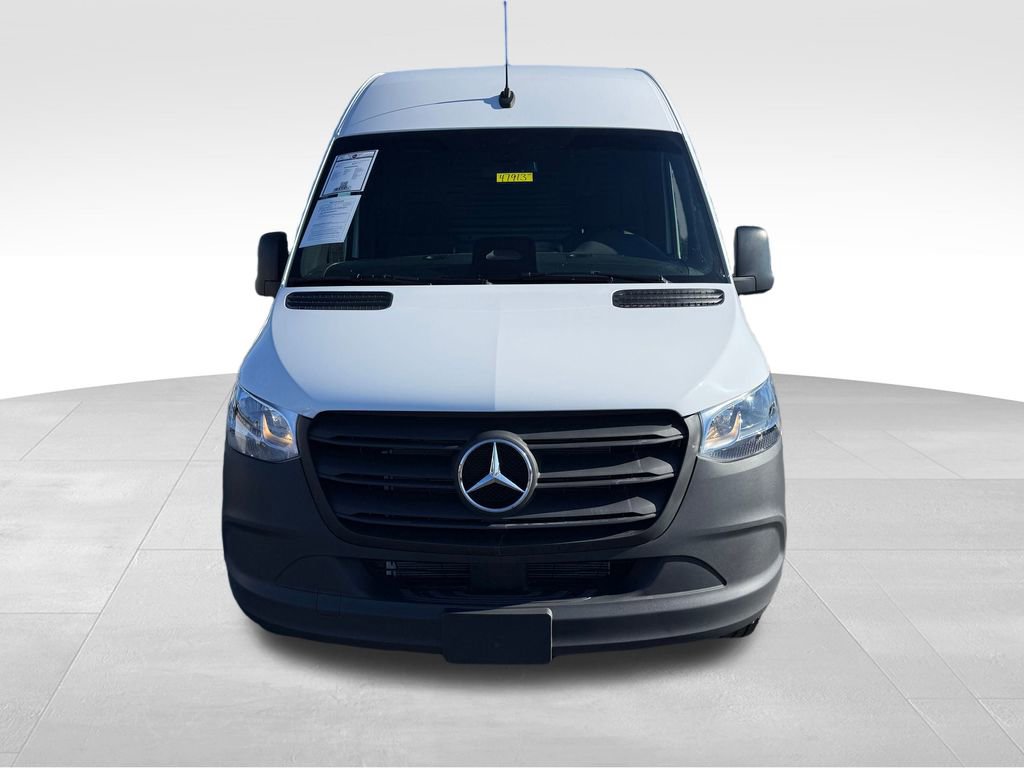 Used 2025 Mercedes-Benz Sprinter 2500 image 7