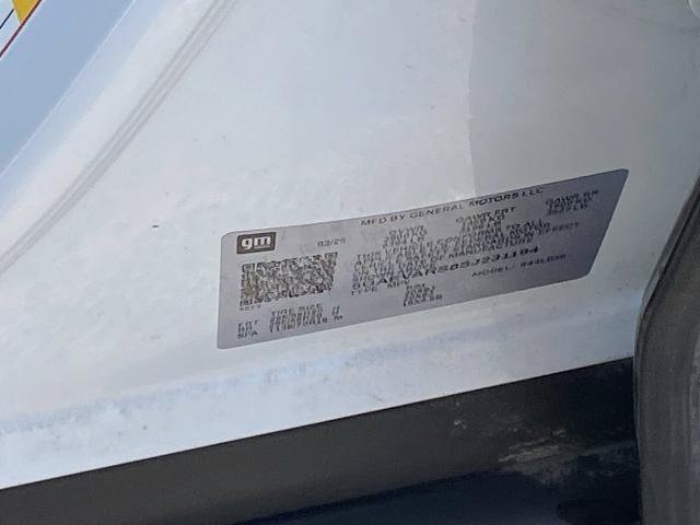Used 2025 Buick Enclave Preferred AWD/4WD image 30