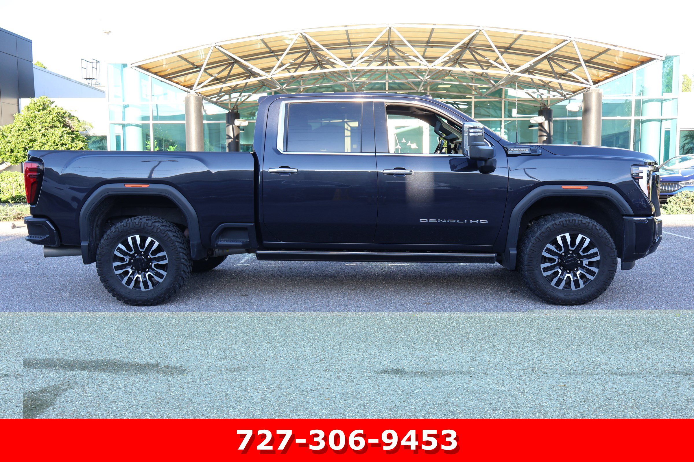 Used 2024 GMC Sierra 2500 Denali Ultimate w/ Max Trailering Package AWD/4WD image 10