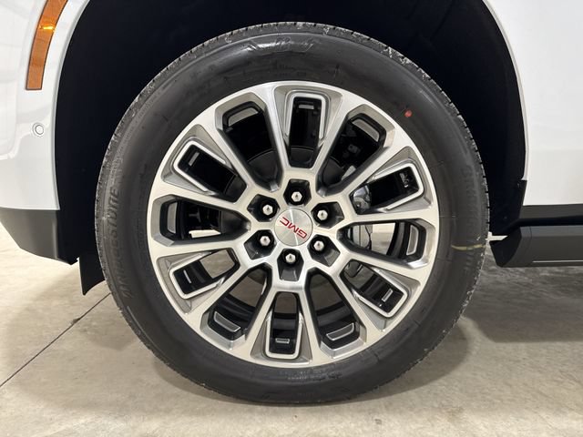 New 2026 GMC Yukon XL Denali w/ Denali Reserve Package RWD image 34