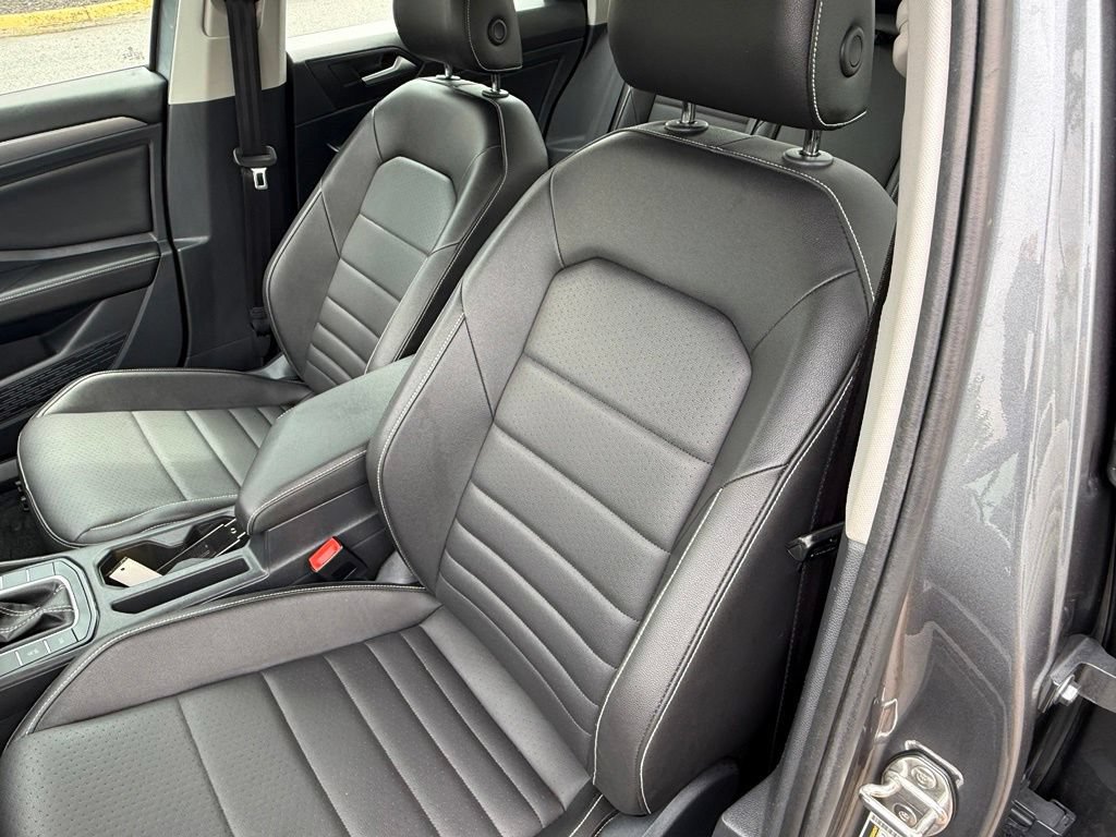 Used 2024 Volkswagen Jetta SE FWD image 22