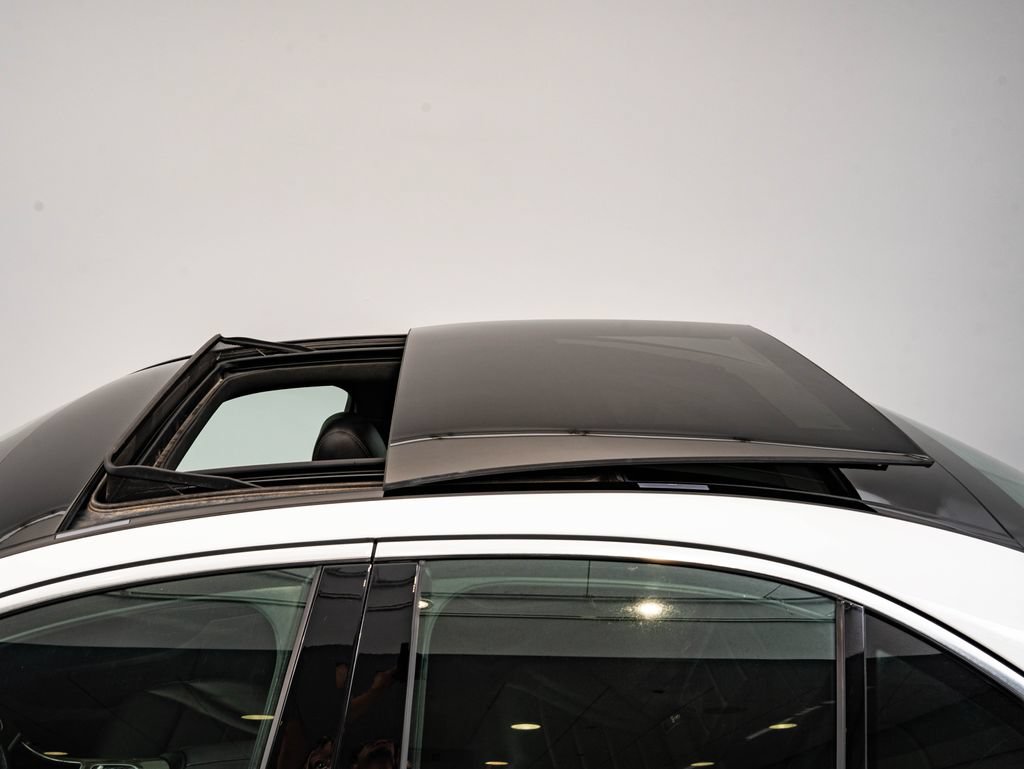 Used 2018 Mercedes-Benz C 300 4MATIC Sedan image 14