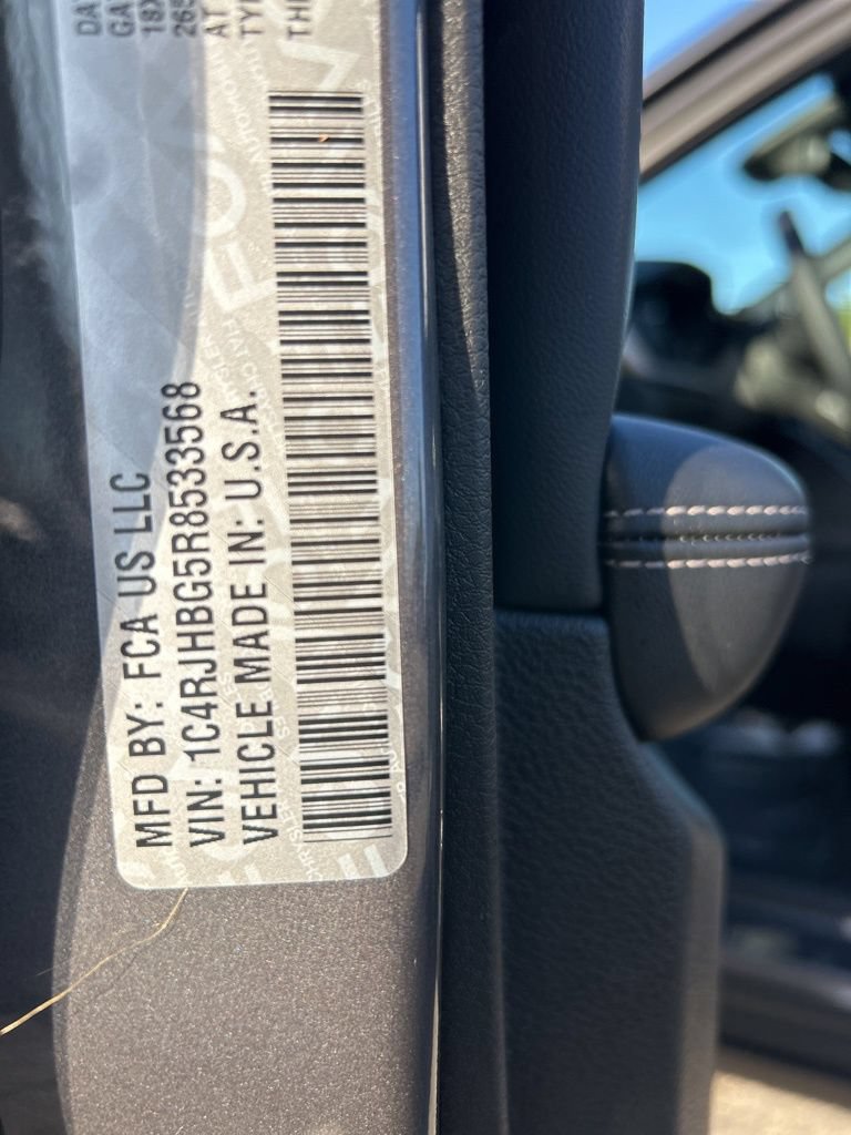 Used 2024 Jeep Grand Cherokee Limited AWD/4WD image 51