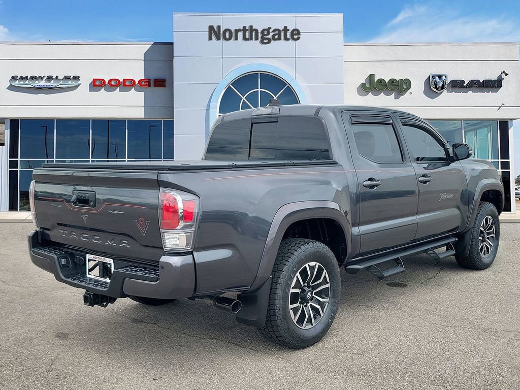 Used 2021 Toyota Tacoma TRD Sport w/ TRD Premium Sport Package AWD/4WD image 4