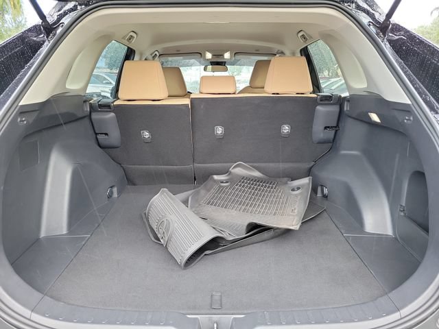 Used 2025 Toyota RAV4 LE FWD image 5