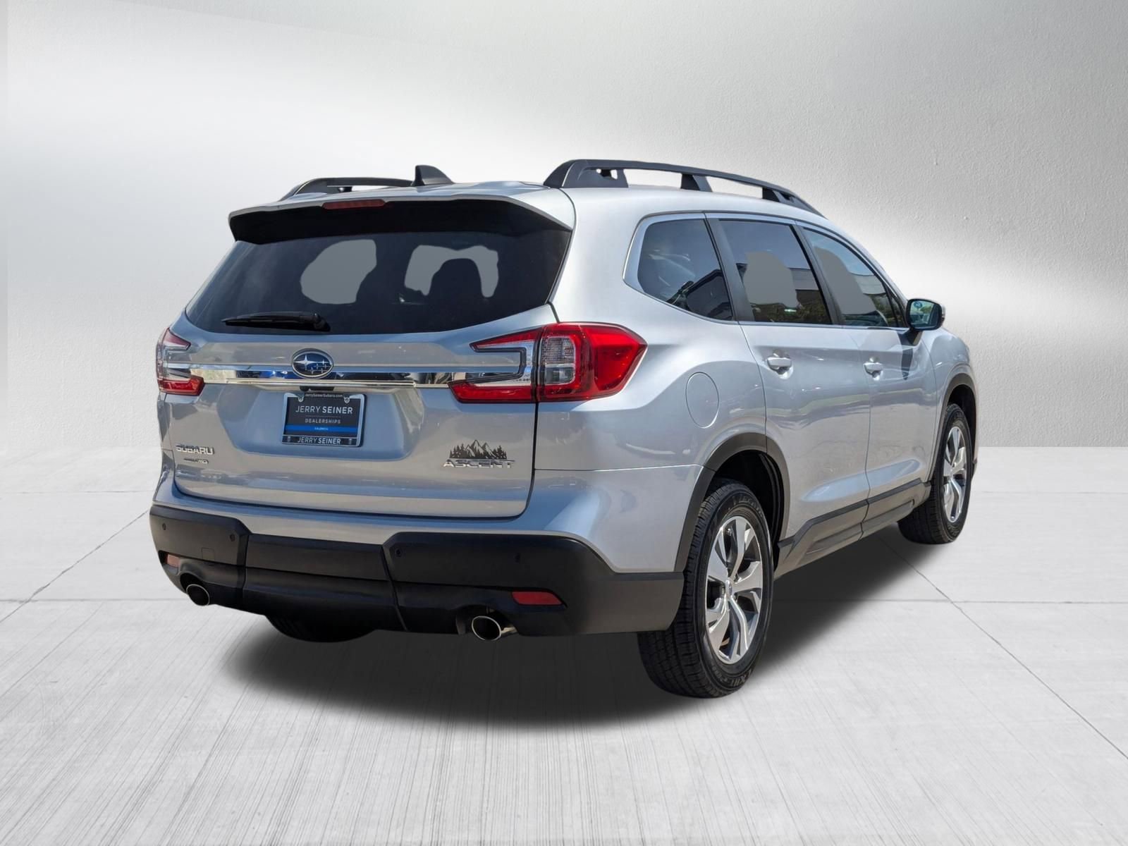 Used 2023 Subaru Ascent Premium w/ Convenience Package AWD/4WD image 5