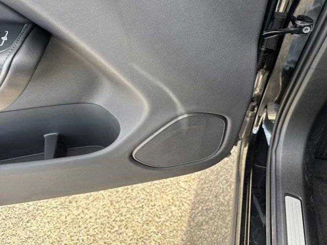 New 2025 Volvo XC60 B5 Plus w/ Climate Package PRO image 14