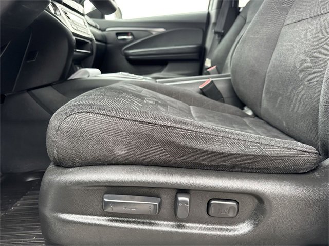 Used 2022 Honda Pilot Sport image 13