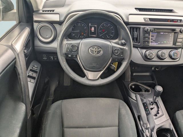 Used 2018 Toyota RAV4 LE image 14