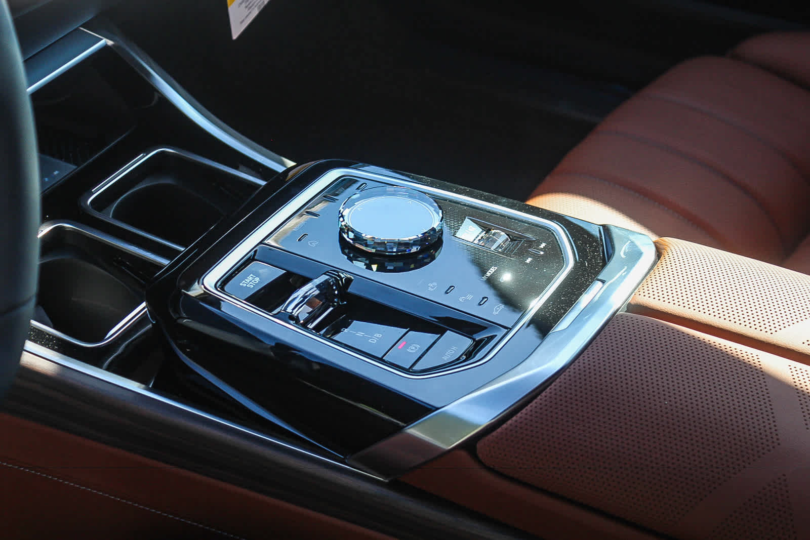 New 2026 BMW i7 M70 AWD/4WD image 18
