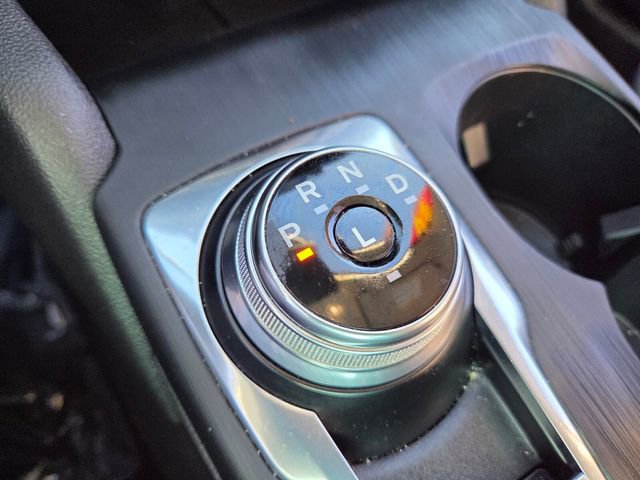 Used 2020 Ford Escape SE image 27