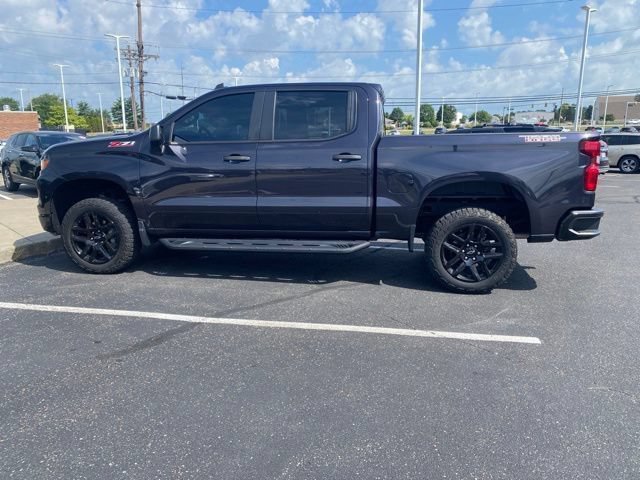 Used 2022 Chevrolet Silverado 1500 Custom Trail Boss AWD/4WD image 9