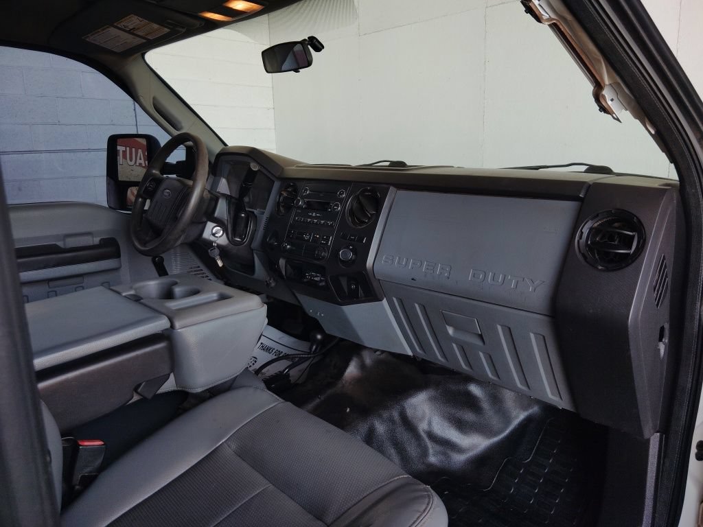 Used 2014 Ford F550 4x4 Crew Cab Super Duty image 11
