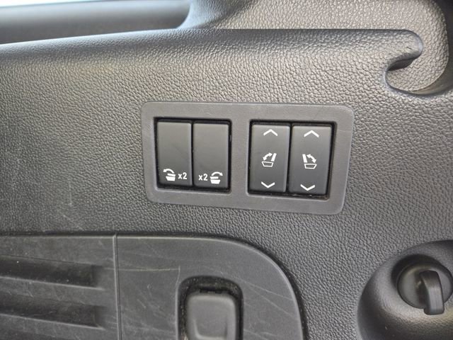 Used 2017 GMC Yukon XL Denali w/ Open Road Package image 21