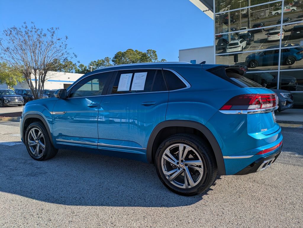 Certified 2024 Volkswagen Atlas Cross Sport SEL R-Line image 4