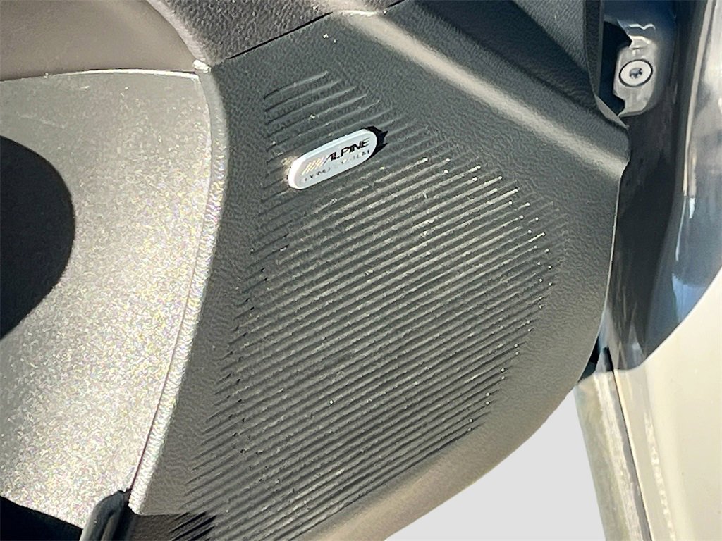 Used 2018 Dodge Challenger R/T Scat Pack w/ Leather Interior Group image 18