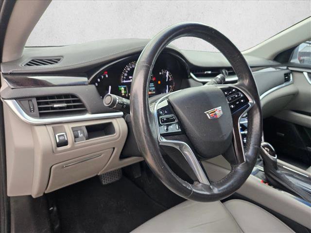 Used 2017 Cadillac XTS Luxury FWD image 5