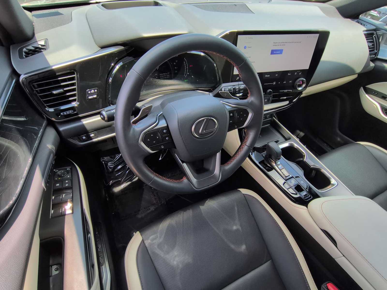 Used 2024 Lexus NX 350h AWD image 10