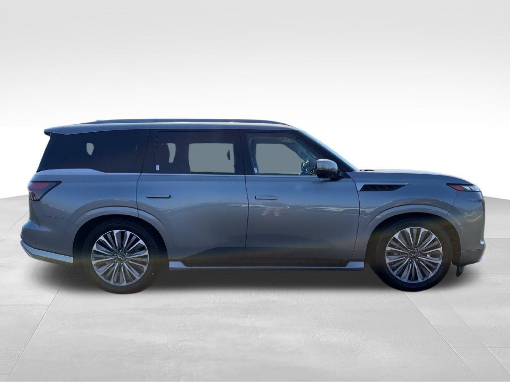 Used 2025 INFINITI QX80 Sensory AWD/4WD image 6