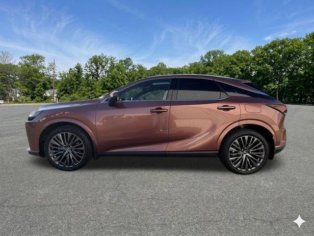 Used 2025 Lexus RX 350 AWD w/ Convenience Package image 5