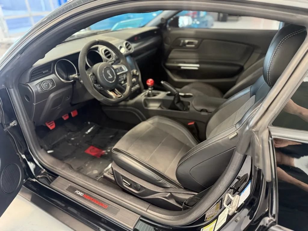 Used 2019 Ford Mustang Shelby GT350 w/ Technology Package RWD image 9