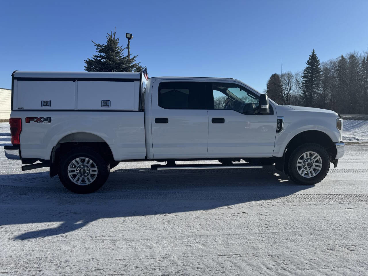 Used 2019 Ford F350 XLT w/ FX4 Off-Road Package image 10