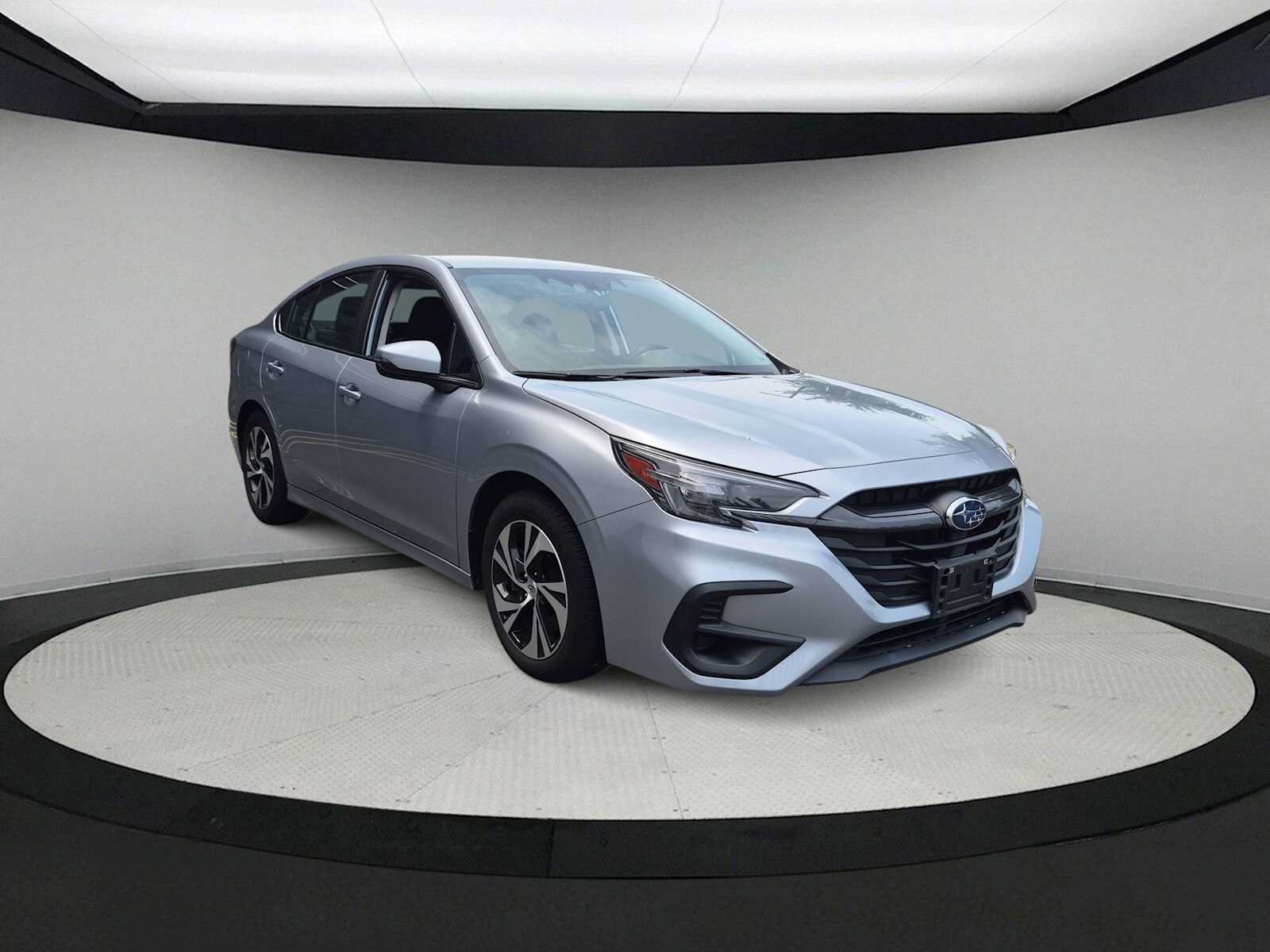 Used 2024 Subaru Legacy Premium AWD/4WD image 2