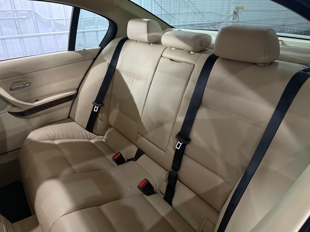 Used 2007 BMW 335xi Sedan AWD/4WD image 23