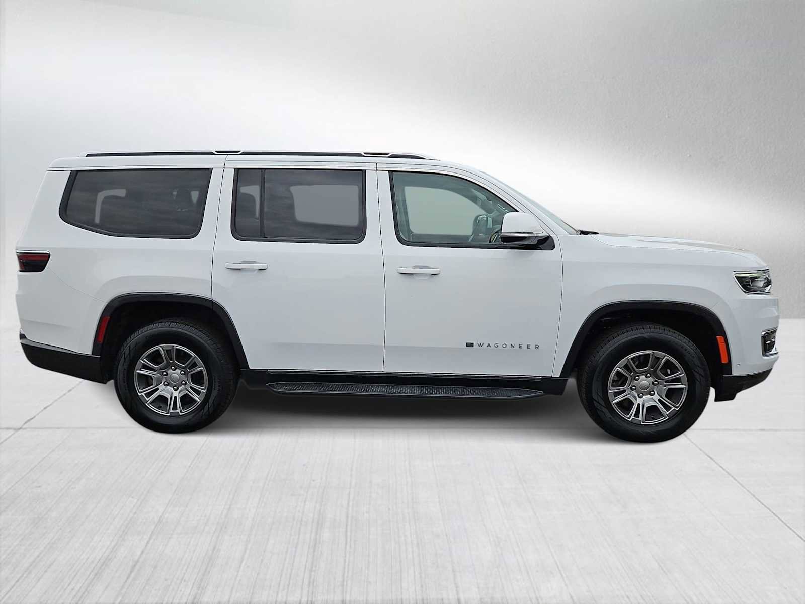 Used 2022 Jeep Wagoneer Series I image 9