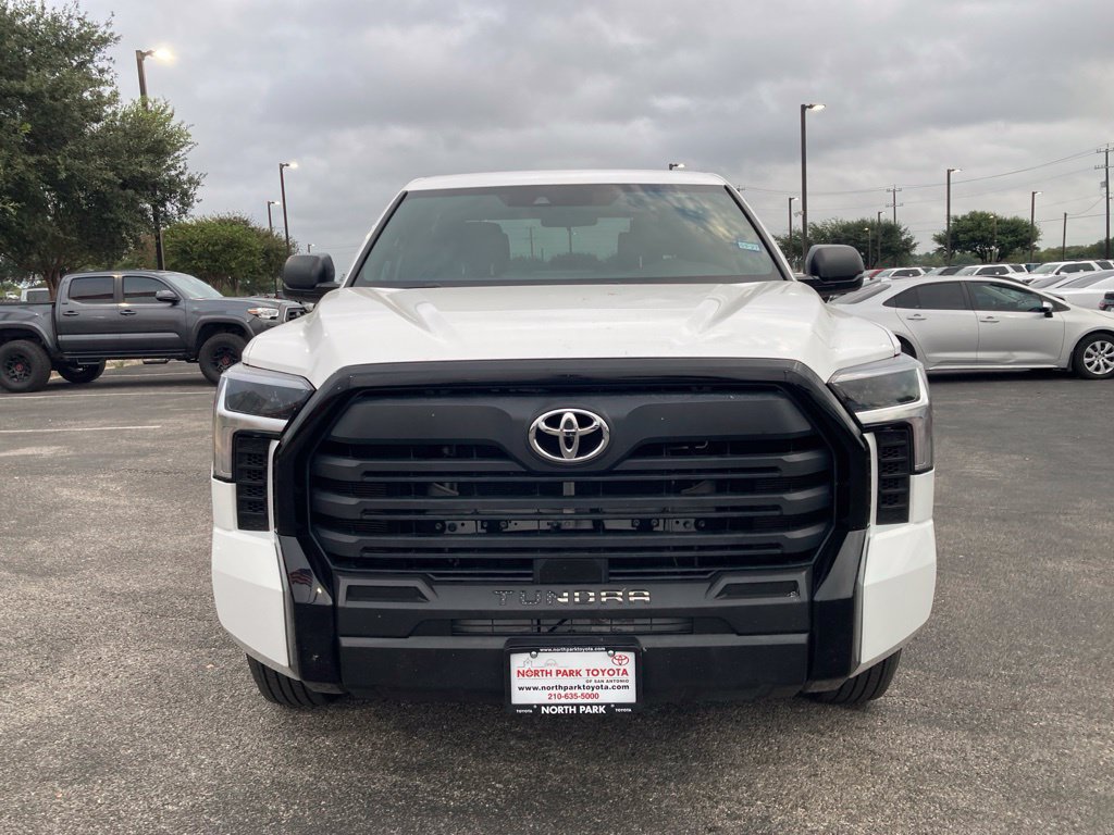 Used 2025 Toyota Tundra SR w/ SR Tow Package RWD image 2