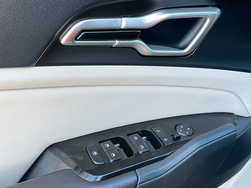 Used 2023 Kia Sportage EX FWD image 18