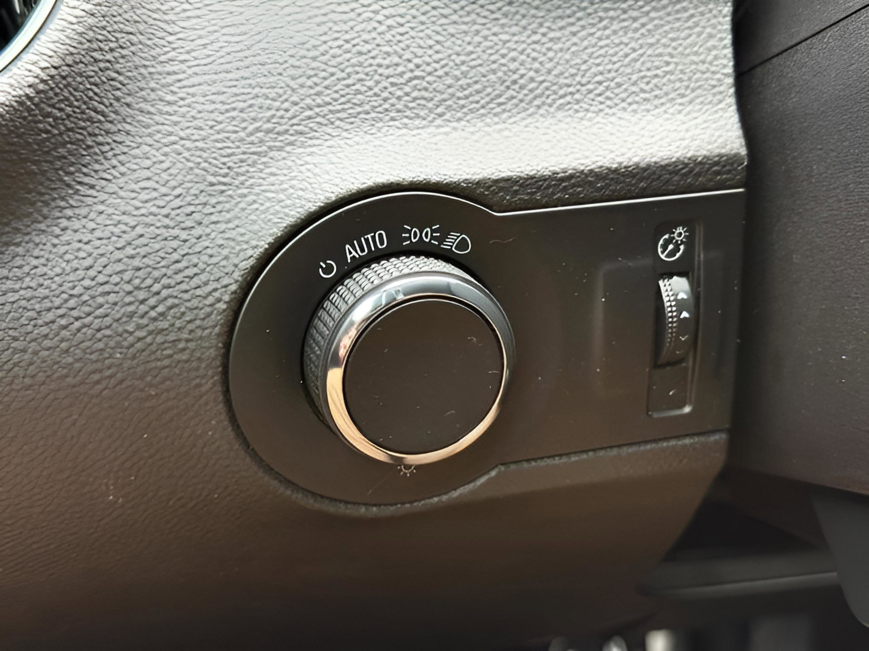 Used 2010 Chevrolet Camaro SS w/ RS Package image 28