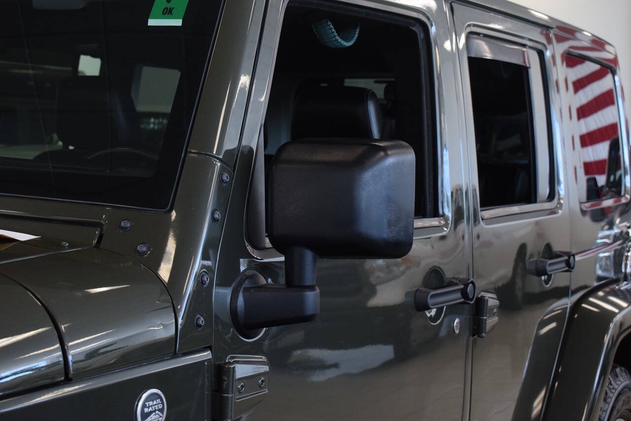 Used 2015 Jeep Wrangler Unlimited Sahara w/ Dual Top Group AWD/4WD image 14