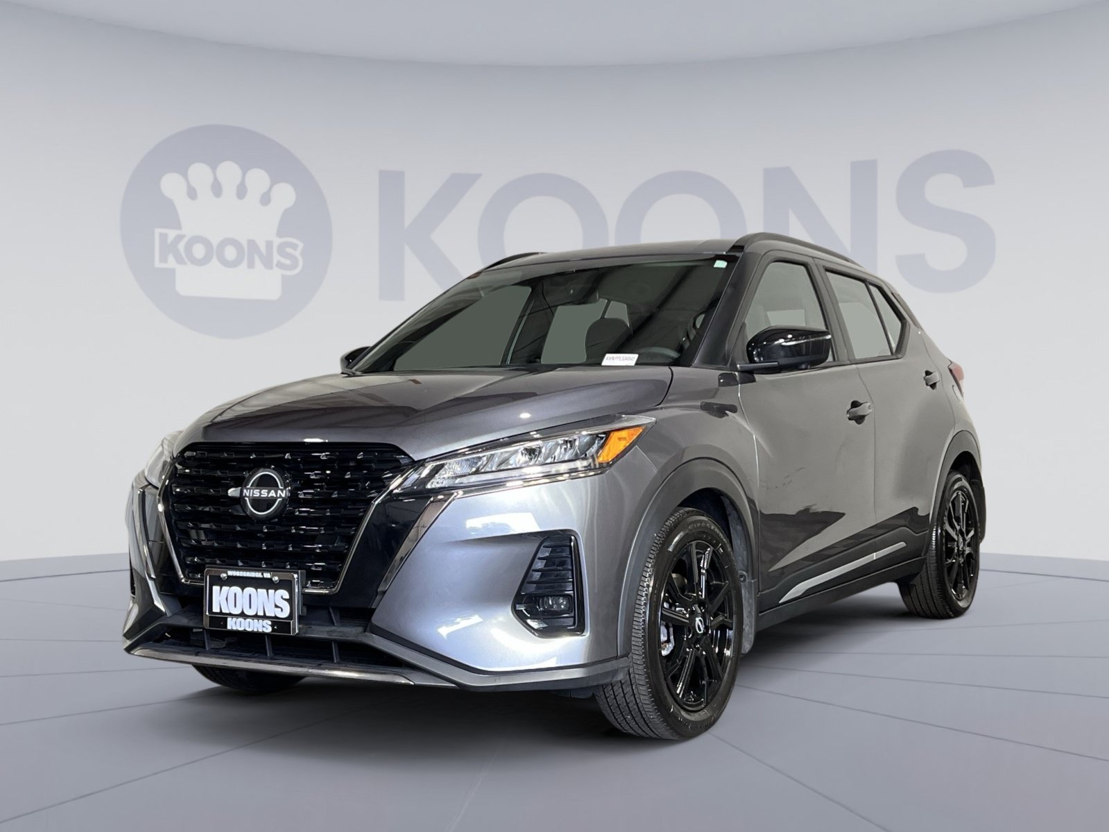 Used 2023 Nissan Kicks SR FWD image 1