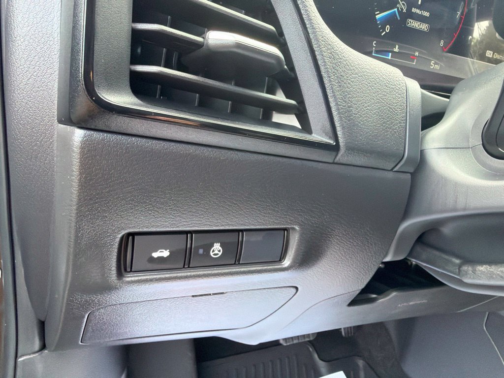 New 2027 Nissan Sentra SV w/ SV Convenience Package FWD image 16