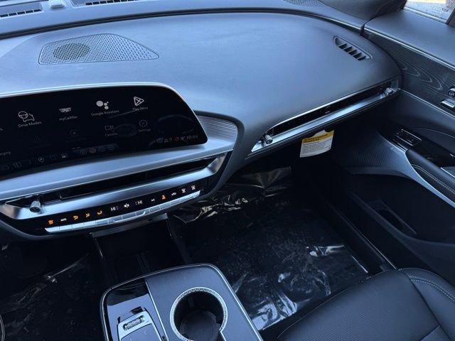 New 2026 Cadillac Lyriq Premium Luxury image 23