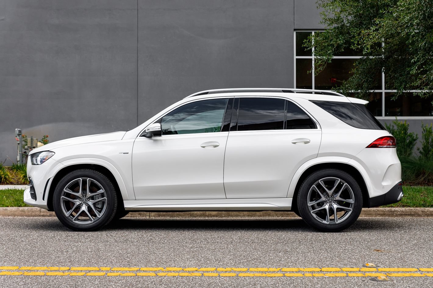 Used 2023 Mercedes-Benz GLE 53 AMG 4MATIC image 21